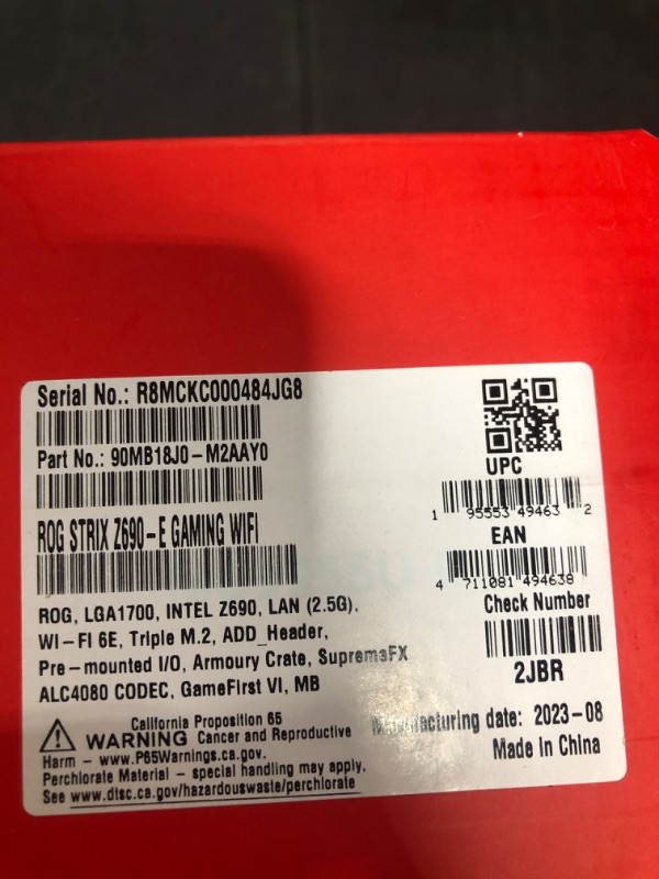 Photo 1 of ASUS ROG Strix Z690-E Gaming WiFi 6E LGA 1700(Intel 12th Gen)ATX gaming motherboard(PCIe 5.0,DDR5,2.5 Gb LAN,Thunderbolt 4,5xM.2,1xPCIe 5.0 M.2,ROG Hyper M.2 Card,Front panel USB 3.2 Gen 2x2 Type-C)