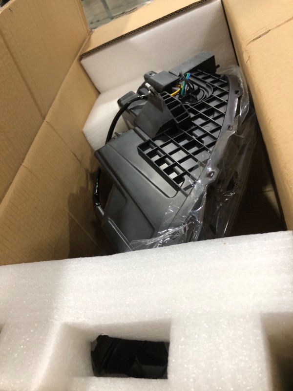 Photo 1 of LABLT Headlight Assembly Replacement for Chevrolet Chevy Cruze 2016 2017 2018 2019 Passenger Side Headlight Assy Halogen without LED D R L RH GM2503428