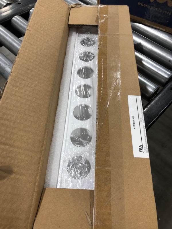 Photo 1 of 18 holes acrylic flower vase