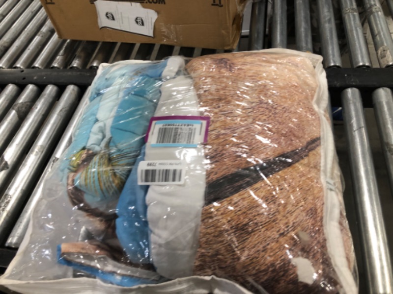 Photo 1 of Bedbay Beach Comforter Set Twin Size Ocean Beach Themed Bedding Set Tropical Coastal Palm Tree Comforter Beach Quilt Set 1 Comforter 1 Pillowcase (Beach, Twin) Beach Twin