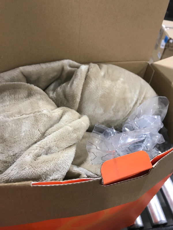 Photo 1 of DOG BED- UNKNOWN STYLE