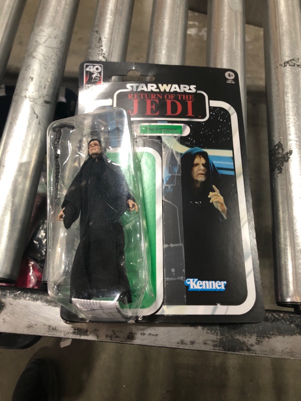 Photo 2 of STAR WARS The Black Series Emperor Palpatine, Return of The Jedi 40th Anniversary 6-Inch Action Figures, Ages 4 and Up