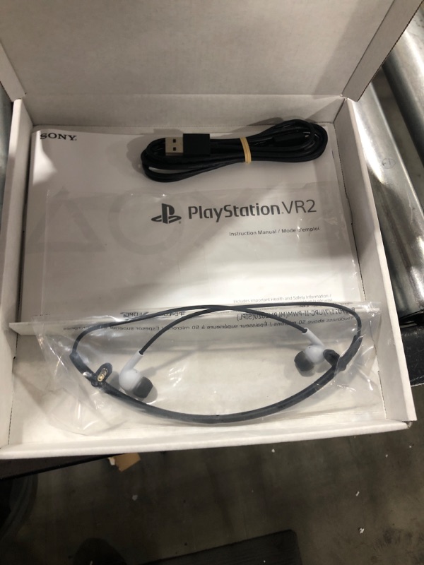 Photo 4 of PlayStation VR2 (PSVR2)
