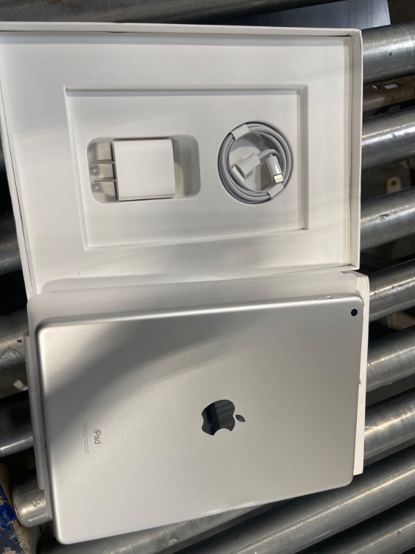 Photo 4 of ***USED***Apple iPad (9th Generation): with A13 Bionic chip, 10.2-inch Retina Display, 64GB, Wi-Fi, 12MP front/8MP Back Camera, Touch ID, All-Day Battery Life – Silver