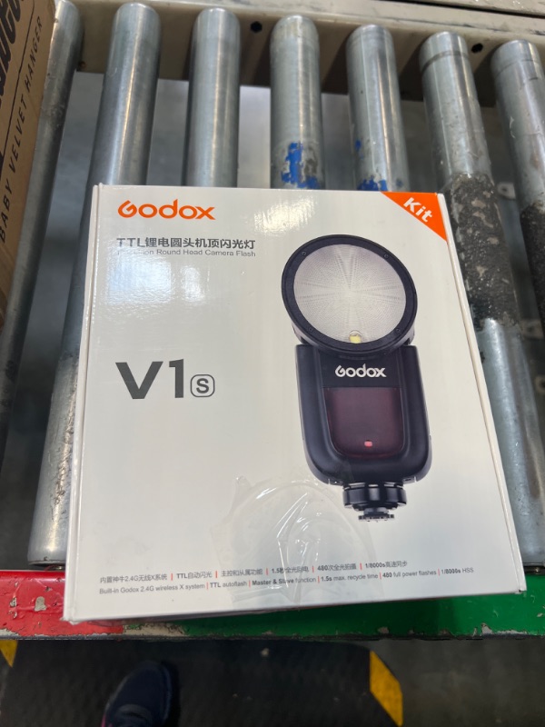 Photo 2 of ***USED***Godox V1-S Camera Flash Speedlight for Sony, Round Head Designed Upgraded Hot Shoe Compatible with Sony Digital Cameras a9 a7 a7II a7III a7R III a7RII a7SII a6000 a6300 a6500