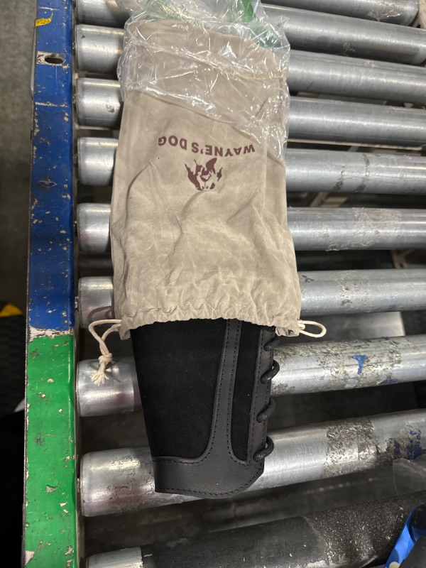 Photo 1 of WAYNE'S DOG Right/Left-Handed Leather Buttstock Cheek Rest with Rifle Shell Holder, Fit No Drill Sling (Black(.357 .30-30 .38), Right Handed)