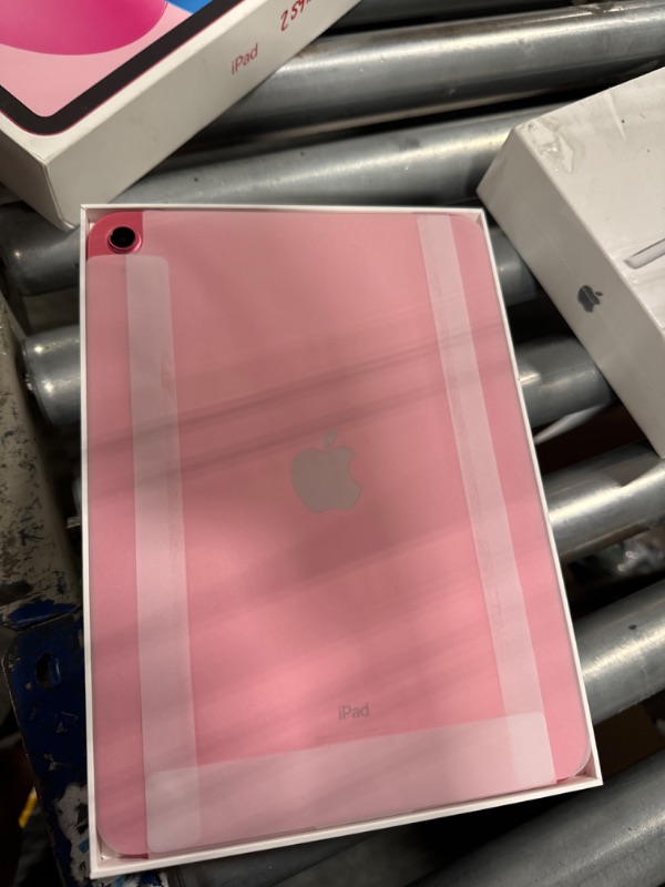 Photo 1 of Apple iPad (10th Generation): with A14 Bionic chip