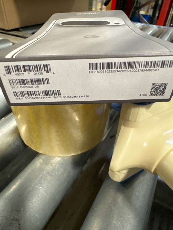 Photo 1 of Google Pixel 9 Pro XL - Unlocked Android Smartphone with Gemini, Triple Rear Camera System, 24-Hour Battery, and 6.8" Super Actua Display - Hazel - 256 GB