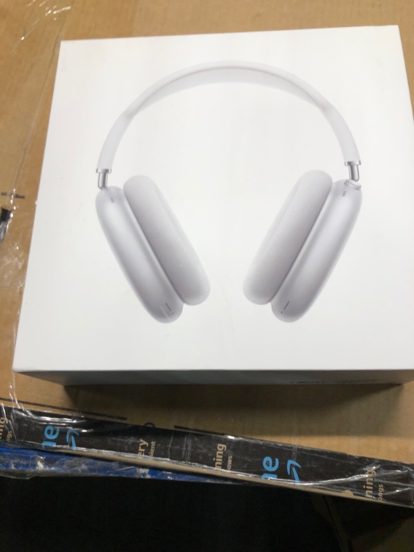 Photo 1 of ***USED, DIRTY ON ONE EAR***
Apple AirPods Max Wireless Over-Ear Headphones, Active Noise Cancelling, Transparency Mode, Personalized Spatial Audio, Dolby Atmos, Bluetooth Headphones for iPhone – Silver