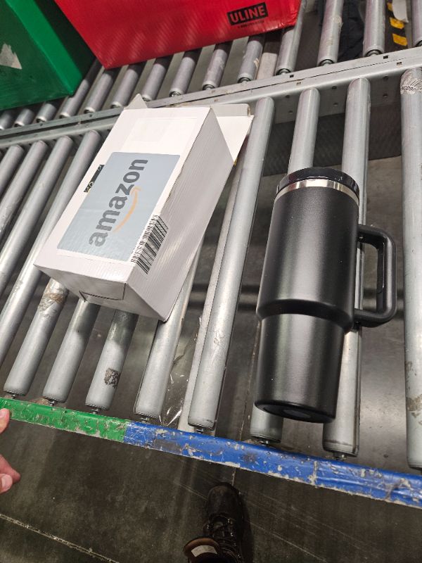 Photo 1 of ***MISSING STRAW**Herseme 40 oz Tumbler with Handle and Straw Lid 2-in-1 Stainless Steel Vacuum Insulated for Hot and Cold Beverages Travel Mug Gift for Car Gym Camp Home Office, Black