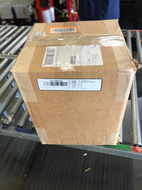 Photo 1 of R1 Concepts Front Rear Brakes and Rotors Kit |Front Rear Brake Pads| Brake Rotors and Pads| Semi Metallic Brake Pads and Rotors |Hardware Kit|fits 1995 Volkswagen Golf