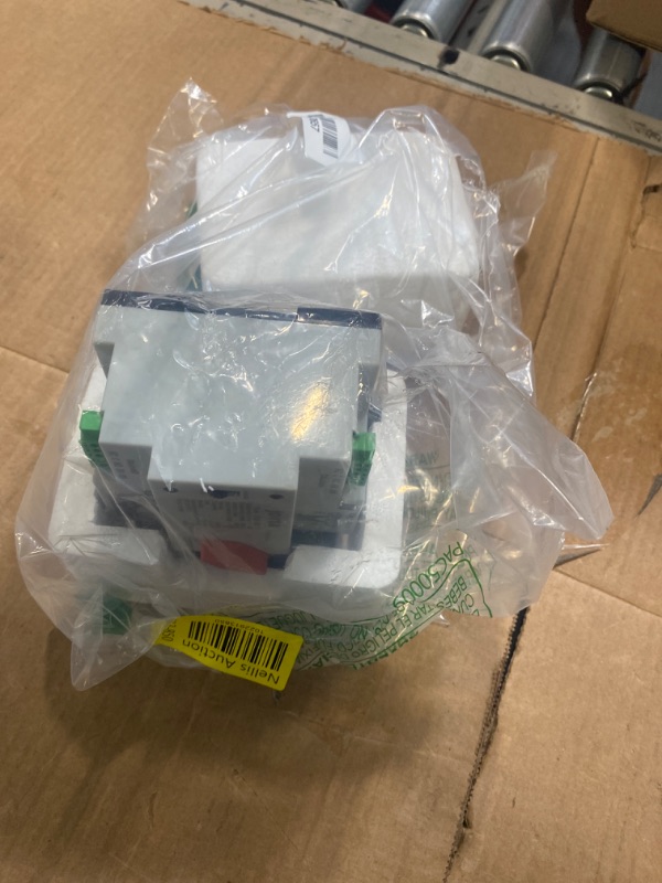 Photo 1 of Jotta W2R-2P/3P/4P 100A 220V Mini ATS Automatic Transfer Switch 100 amp Electrical Selector Switches Dual Power Switch (3P 100A 220V)