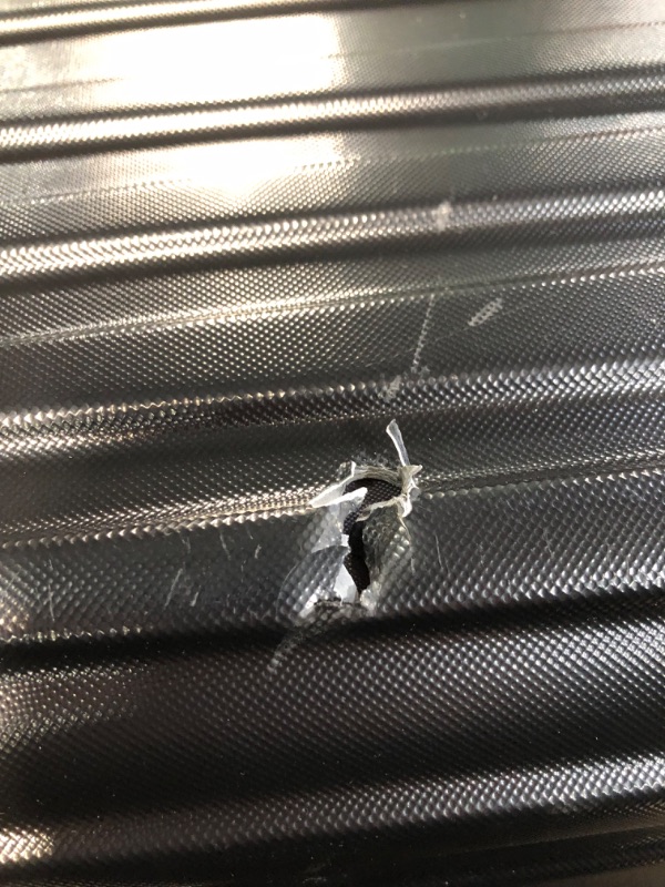 Photo 2 of ***DAMAGED**SMALL HOLE IN HARD SCELL*SCRATCHES ON SHELL*PICTURED***
World Traveler Skyline Hardside 24-Inch Spinner Luggage (CODE 000)