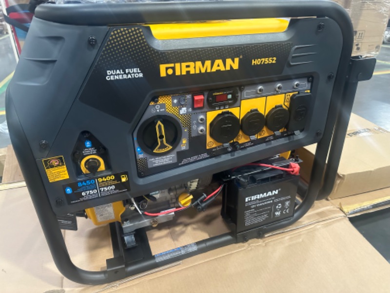 Photo 2 of Firman R-H07552 9,400 W / 7,500 W Hybrid Dual Fuel Generator