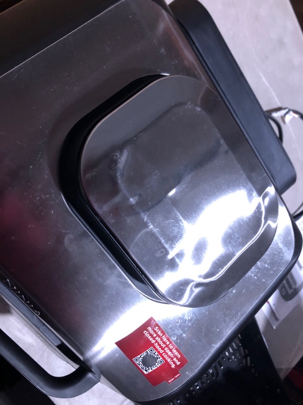 Photo 1 of ***USED - DAMAGED - UNTESTED - SEE COMMENTS***
Ninja IG601 Foodi XL 7-in-1 Electric Indoor Grill Combo, use Opened or Closed, Air Fry, Dehydrate & More, Pro Power Grate, Flat Top Griddle, Crisper, Black, 4 Quarts