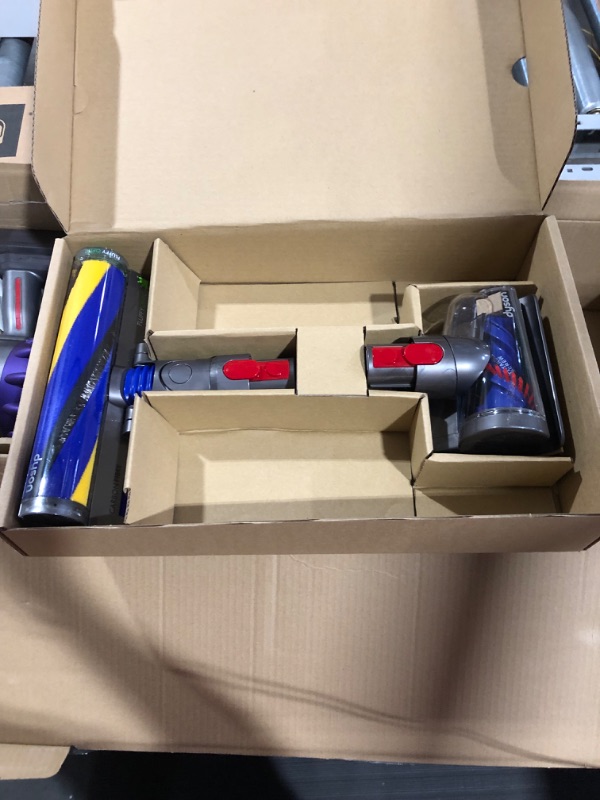 Photo 3 of Dyson Gen5detect Cordless Vacuum Cleaner