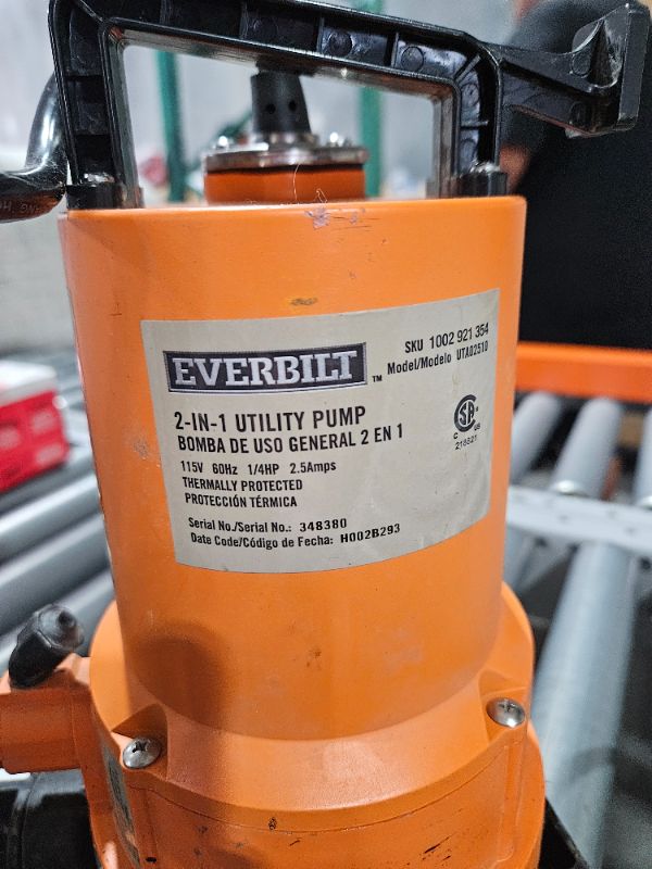 Photo 2 of Everbilt 1/4 HP 2-in-1 Submersible Utility and Transfer Pump