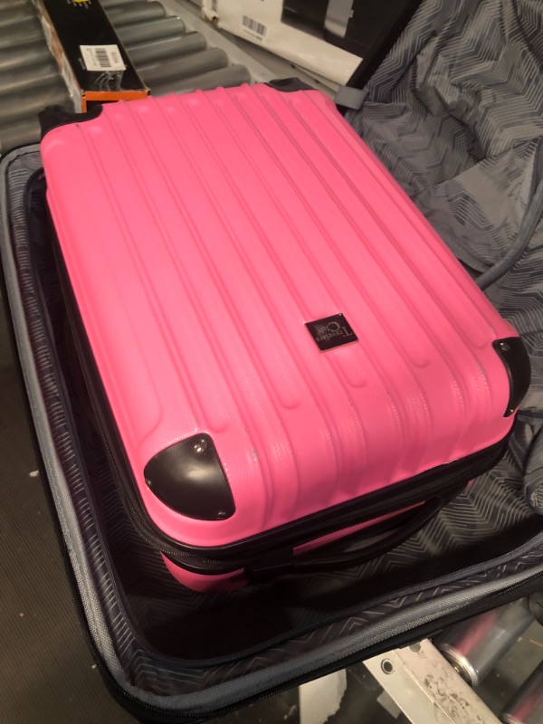 Photo 7 of **only 4 pieces***missing one hard case**Travelers Club Chicago Hardside Expandable Spinner Luggage, Hot Pink, 5 Piece Set 5 Piece Set Hot Pink