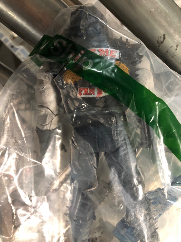 Photo 2 of **prev used**McFarlane Toys - DC Multiverse Lobo & Spacehog (Justice League of America) - 7in Scale Action Figure with Vehicle, Gold Label, 