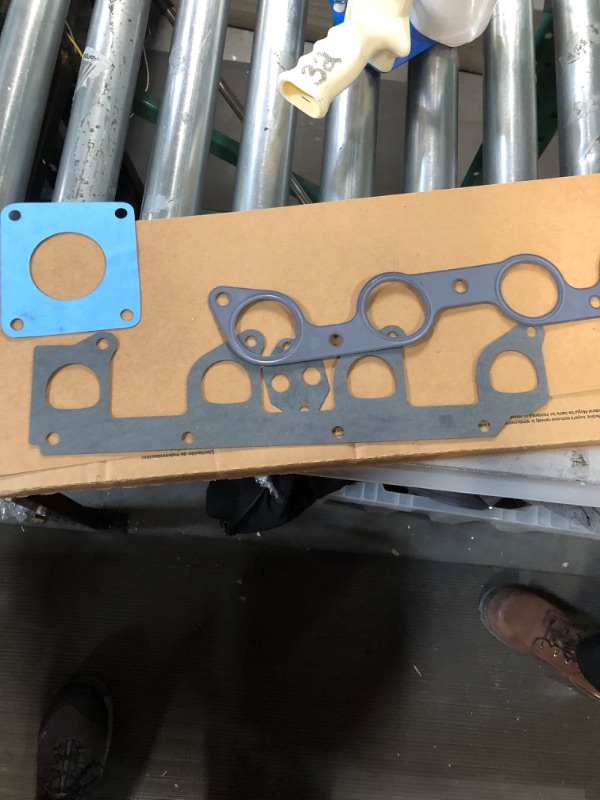 Photo 2 of FEL-PRO VS 50043 R-2 Valve Cover Gasket Set