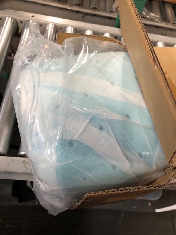 Photo 2 of ***USED - LIKELY MISSING PARTS - UNABLE TO VERIFY FUNCTIONALITY***
subrtex 2 Inch Memory Foam Mattress Topper Ventilated Gel Infused Bed Foam Topper for Pressure Relieving, CertiPUR-US Certified, Queen, Blue Queen 2Inch