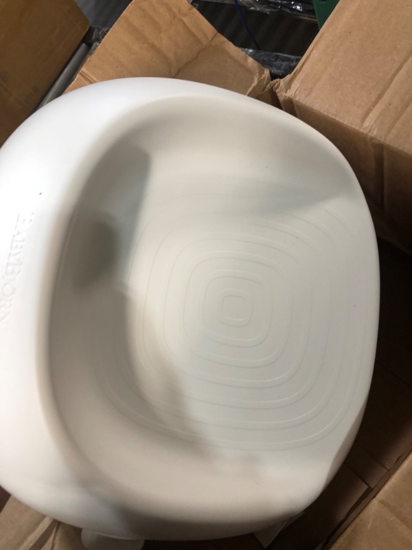 Photo 1 of BabyBjörn Booster Seat, White (069021US), 1 Count (Pack of 1) White 1 Count (Pack of 1)
