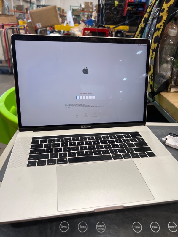 Photo 11 of 2018 Apple MacBook Air with 1.6GHZ Intel Core i5 (13-inch, 16GB RAM, 256GB SSD Storage) (QWERTY English) Silver (Renewed)