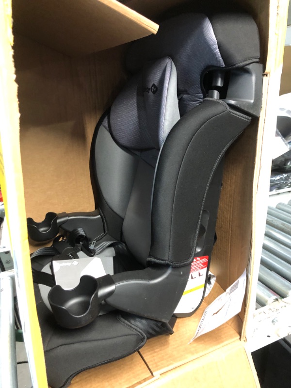 Photo 2 of Safety 1st Grand 2-in-1 Booster Car Seat, Extended Use: Forward-Facing with Harness, 30-65 pounds and Belt-Positioning Booster, 40-120 pounds, High Street