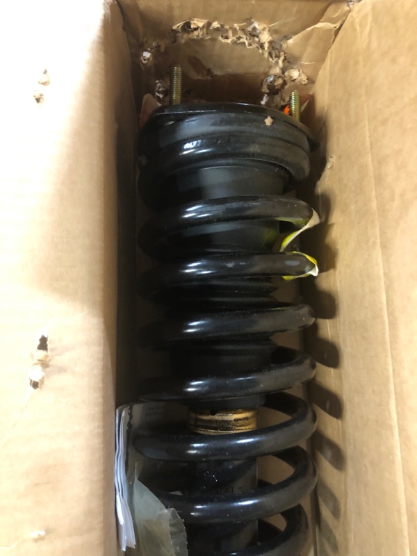 Photo 3 of Monroe Quick-Strut 172569 Suspension Strut and Coil Spring Assembly