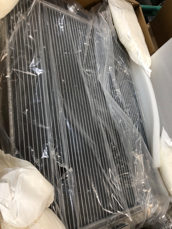 Photo 1 of ALLOYWORKS 3 Row Full Aluminum Radiator for Dodge Ram 1500 2500 3500 5.7L V8 HEMI 2004-2009