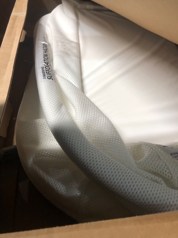 Photo 4 of ***USED - MISSING HARDWARE - OTHER PARTS LIKELY MISSING AS WELL***
BABYBJORN Cradle - White, 31x23x26 Inch (Pack of 1)