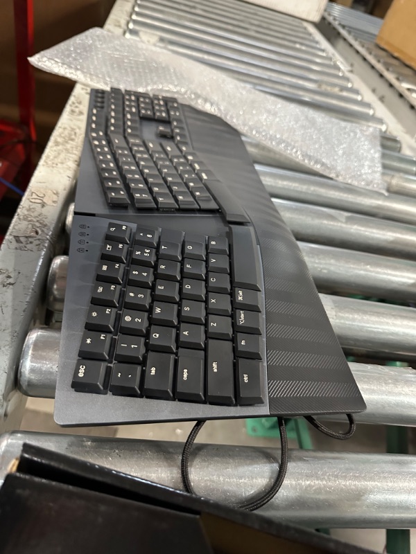 Photo 3 of Perixx PERIBOARD-535BR Wired Ergonomic Mechanical Split Keyboard