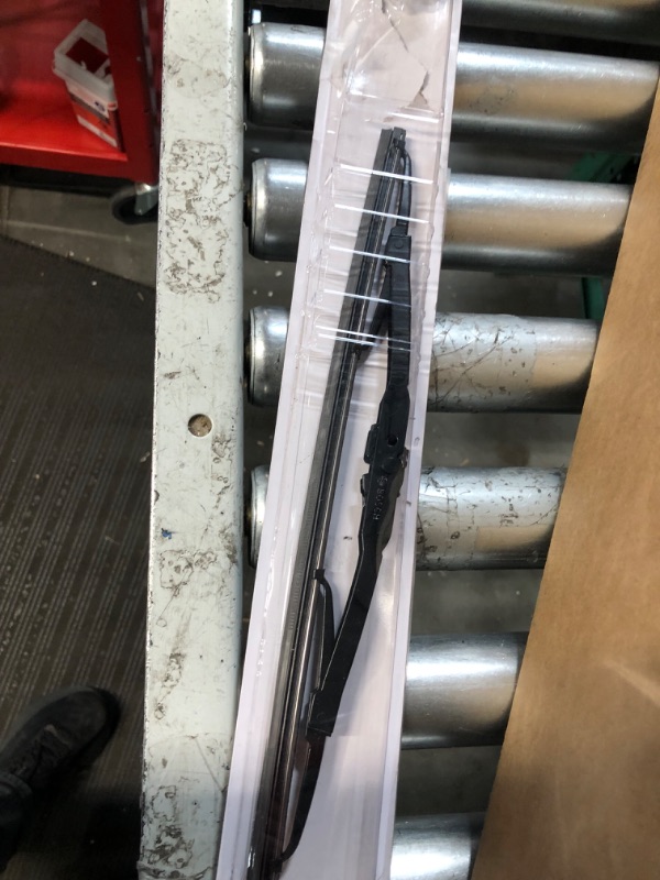 Photo 3 of BOSCH Micro Edge 40713 Conventional Wiper Blade - 13" (Single) 40713 (13")