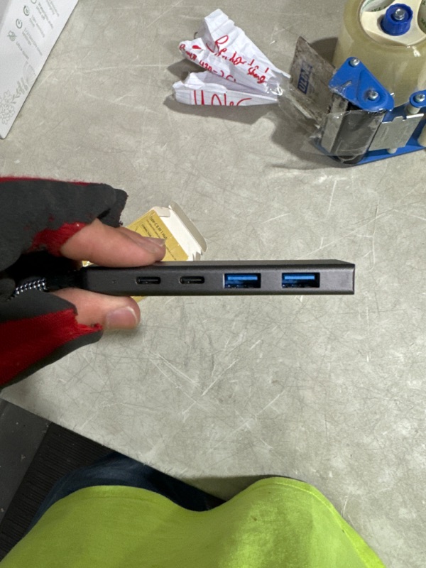 Photo 3 of *READ NOTES* 5 in 1 USB C Hub Multiport Adapter,USB C