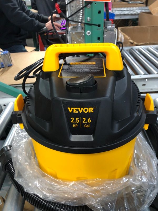 Photo 5 of **DAMAGE / PARTS ONLY**
VEVOR Wet Dry Vac, 2.6 Gallon, 2.5 Peak HP, 3 in 1 Shop Vacuum with Blowing Function, Portable with Attachments to Clean Floor, Upholstery, Gap, Car, ETL Listed, Black/Yellow