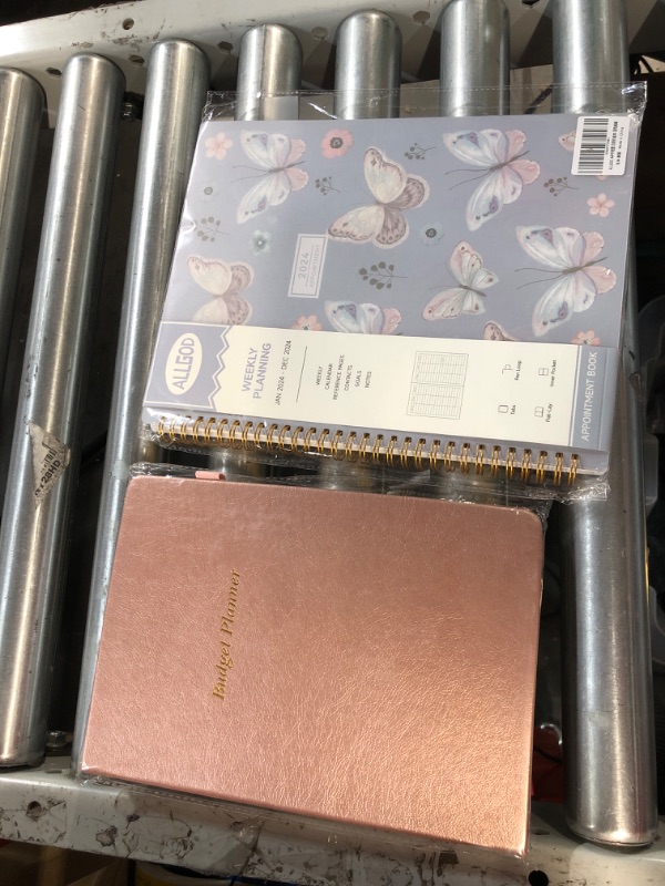 Photo 2 of Weekly Planner & Budget Planner, UpUGo Monthly Accounts Book and Bill Tracker,Expense Tracker Notebook, Rose Gold Rosegold B5 (6.97×10.04Inch)