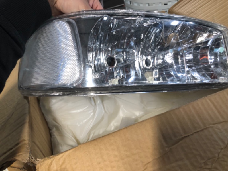 Photo 3 of AUTOSAVER88 Headlight Assembly  GMC Yukon XL Headlights Headlamp Chrome Housing Clear Reflector OE - Chrome/Clear/Clear