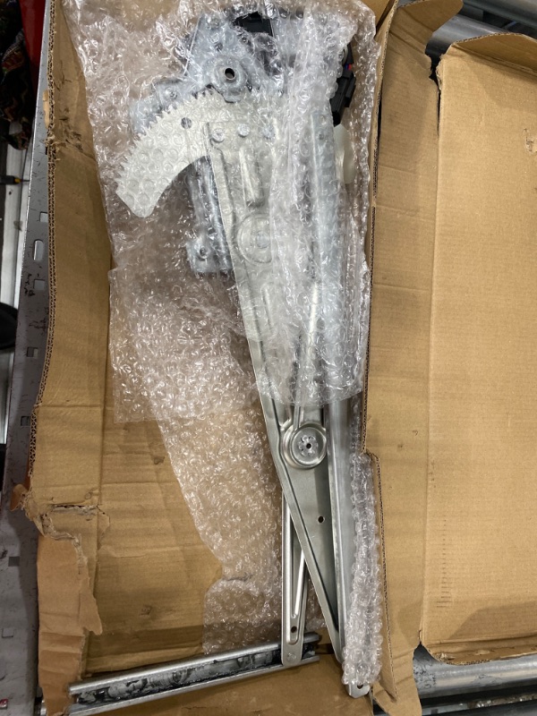 Photo 1 of NPAUTO Front Passenger Side Power Window Regulator with Motor Replacement for Chevy Colorado GMC Canyon, 2004 2005 2006 2007 2008 2009 2010 2011 2012, Isuzu i280 i290 i350 i370, Right, 741-015