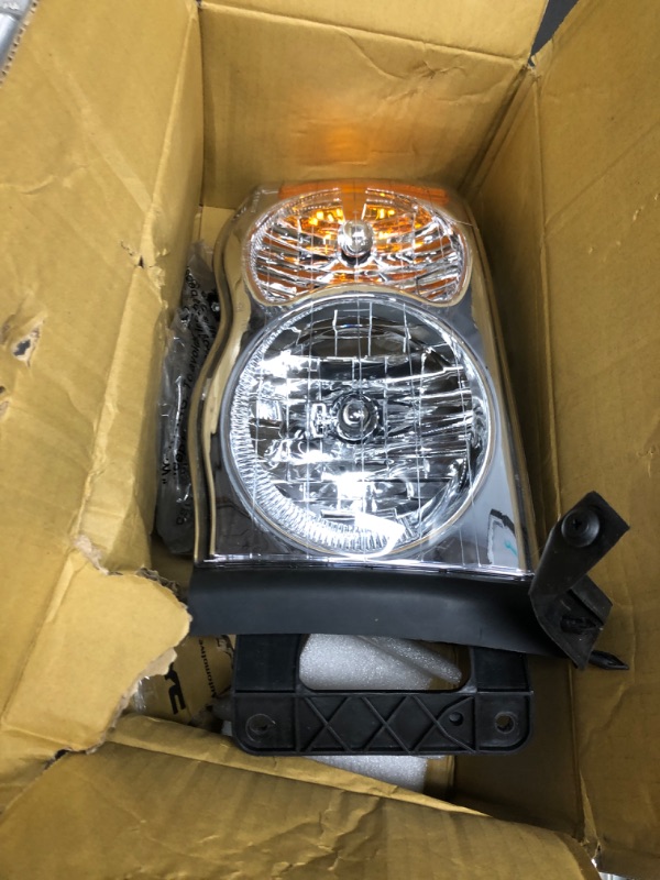 Photo 2 of Fitrite Autoparts New Front Right Passenger Side Head Lamp Assembly For 2002-2005 Dodge Full Size Pickup, Halogen, without Bulb and Wiring Harness for Side Marker Lamp CH2503135 55077120AF