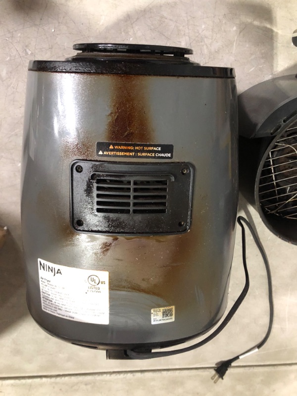 Photo 7 of ***HEAVILY USED AND DIRTY - SEE PICTURES - POWERS ON - UNABLE TO TEST FURTHER***
Ninja AF101 Air Fryer that Crisps, Roasts, Reheats, & Dehydrates, for Quick, Easy Meals, 4 Quart Capacity, & High Gloss Finish, Black/Grey 4 Quarts