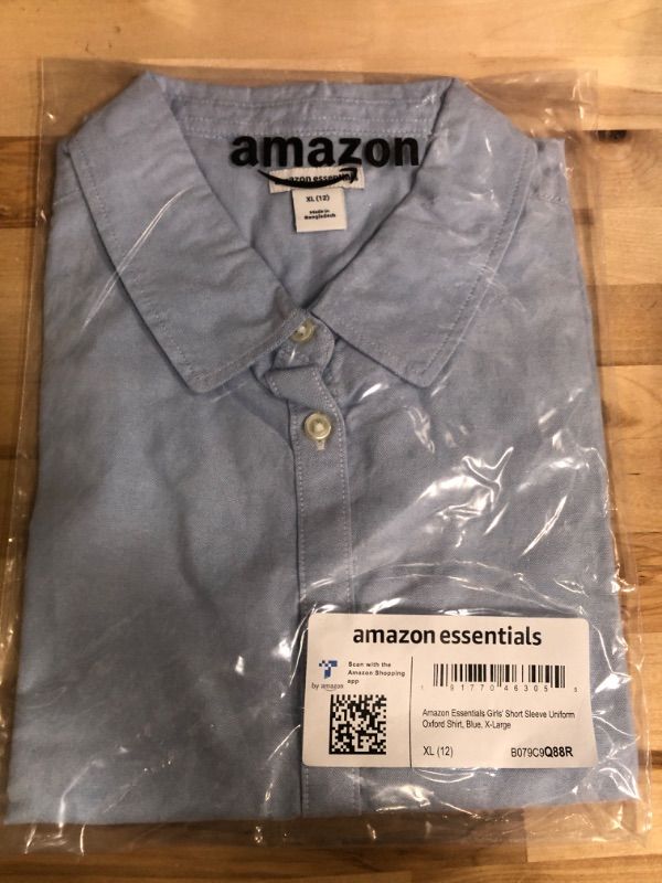 Photo 1 of Amazon Essentials Girls' Uniform Classic Fit Short-Sleeve Oxford Shirt X-Large Blue