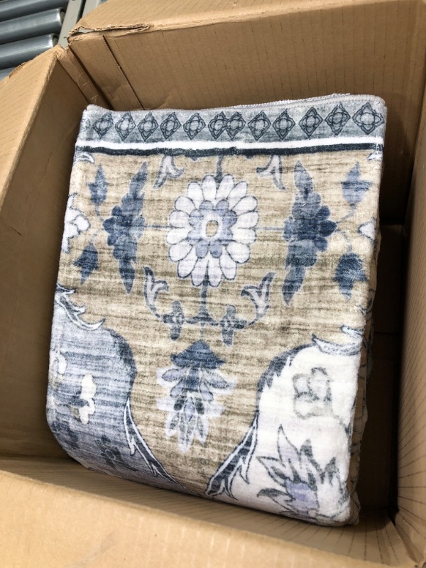 Photo 1 of 2'6"x8' Runners for Hallways - Washable Runner Rug Non-Slip Kitchen Runner, Vintage Distressed Runner Rugs with Rubber Backing Carpet for Entryway Laundry Room Bedroom (Grey, 2'6"x8') A- Grey/Multi 2'6"x8'