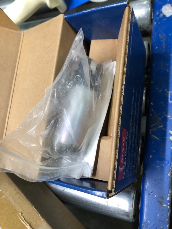Photo 1 of Denso 950-0100 Fuel Pump