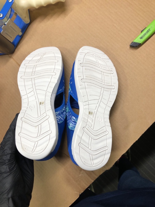 Photo 1 of Easy Spirit Women's Traciee Flat Sandals