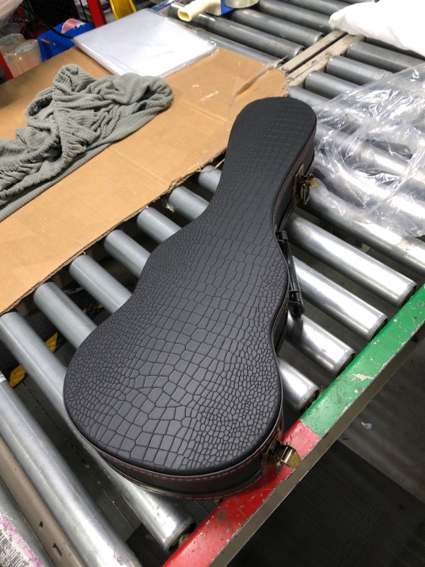 Photo 3 of ** new open package**
Ukulele Hard Case, Concert Ukulele Case, 23 Inch/24 Inch Crocodile Pattern Leather Bulge Surface with Plush Interior Wooden Case (Black) 23"/24" Concert Black