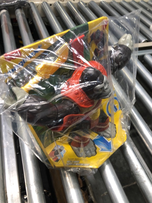 Photo 2 of Fisher-Price Imaginext Preschool Toy Silverback Gorilla Smash 8-in Figure with Punching Action & Accessories for Pretend Play Ages 3+ Years