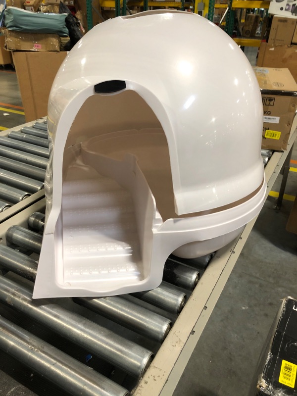Photo 2 of Petmate Booda Clean Step Cat Litter Box Dome (Multiple Cat Closed Litterbox, Indoor Cat Litterbox Enclosure, Made in The USA with 95% Recycled Materials) Cleanstep Litter Box Pearl White