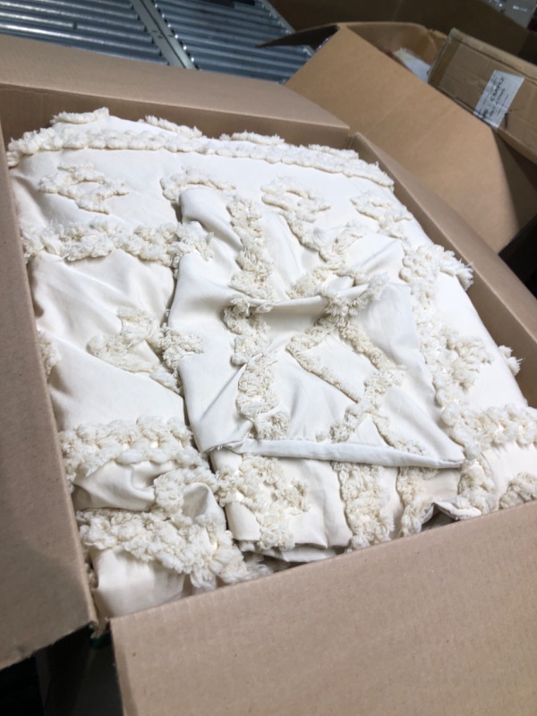 Photo 1 of Bedsure Tufted Boho Comforter Set Queen - Beige Boho Bedding Comforter Set, 3 Pieces Farmhouse Shabby Chic Embroidery Bed Set, Soft Jacquard Comforter for All Seasons Queen 11 - Beige - Elegant