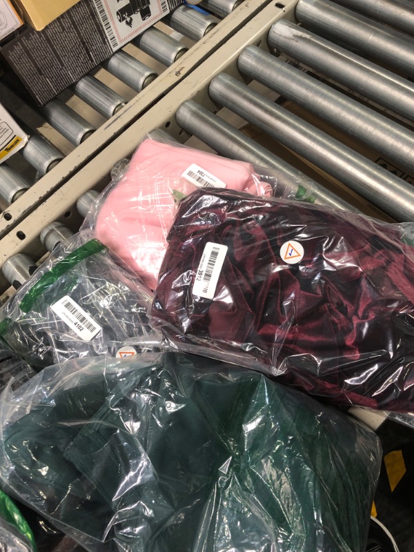 Photo 1 of ***AS IS / NO RETURNS -  FINAL SALE***
***BUNDLED BAG OF  ***
