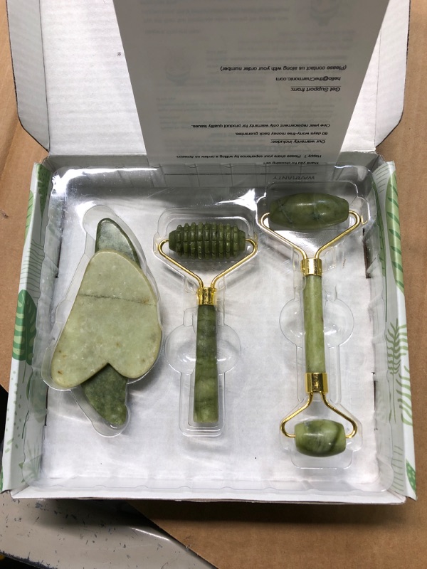 Photo 2 of 4-pcs Jade Roller and Gua Sha Set